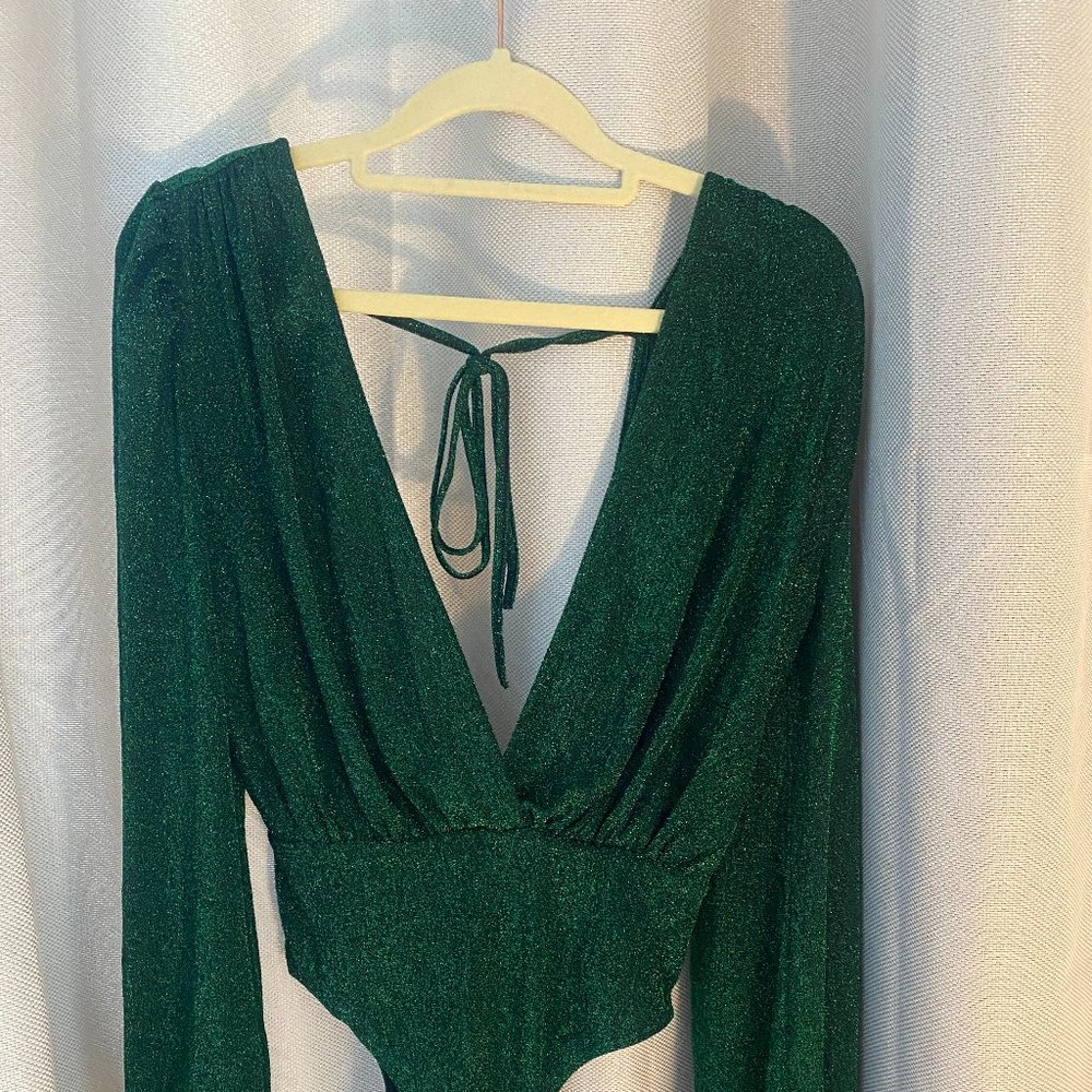 SHEIN Deep V Neck Backless Bodysuit